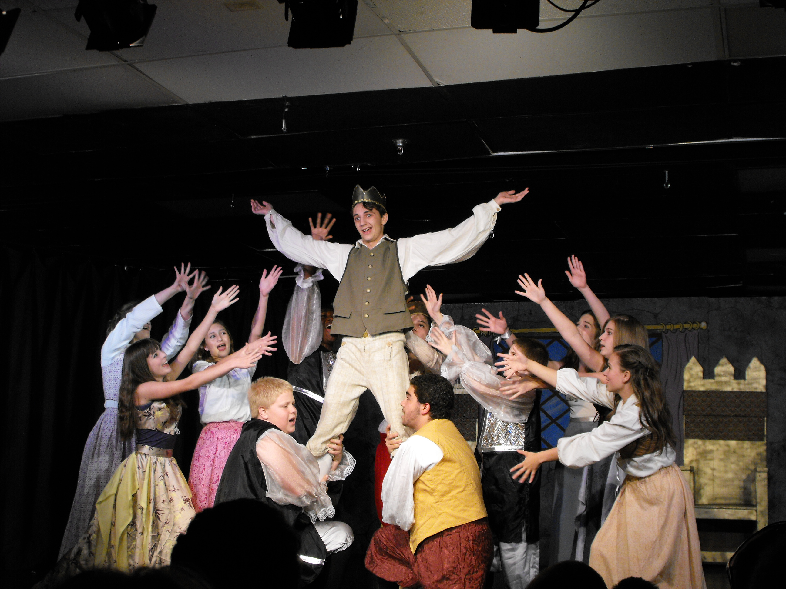 ./2010/Once Upon a Mattress/1st Show 0012.JPG